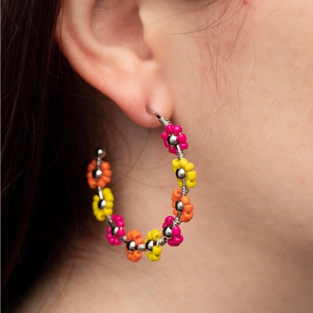 Paparazzi seedbead hoops new In package